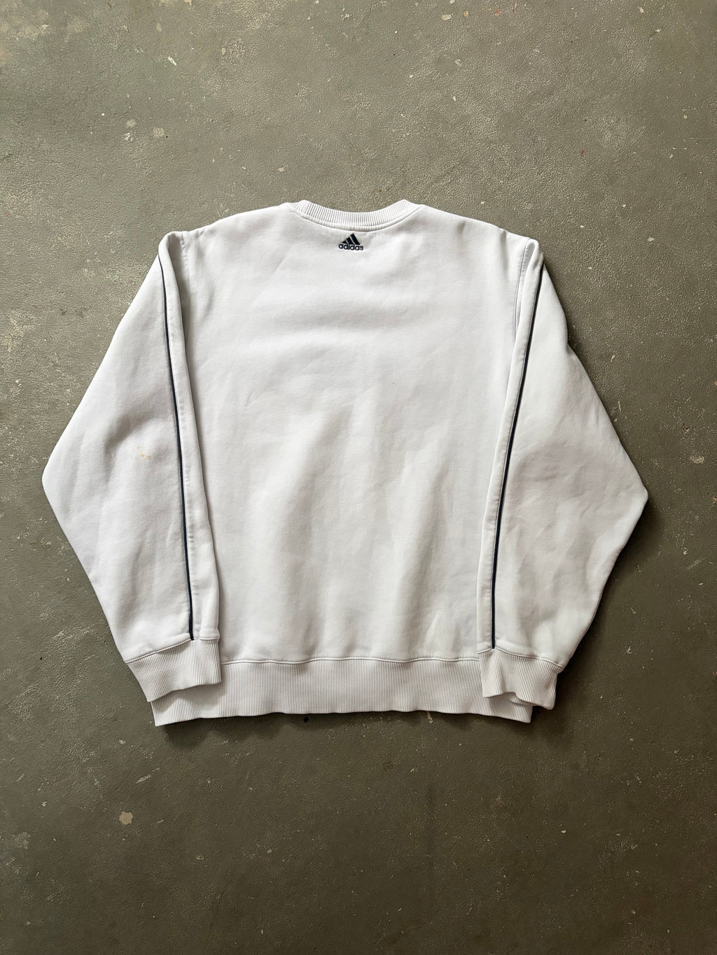 Vintage Adidas Big Logo Sweater (M)