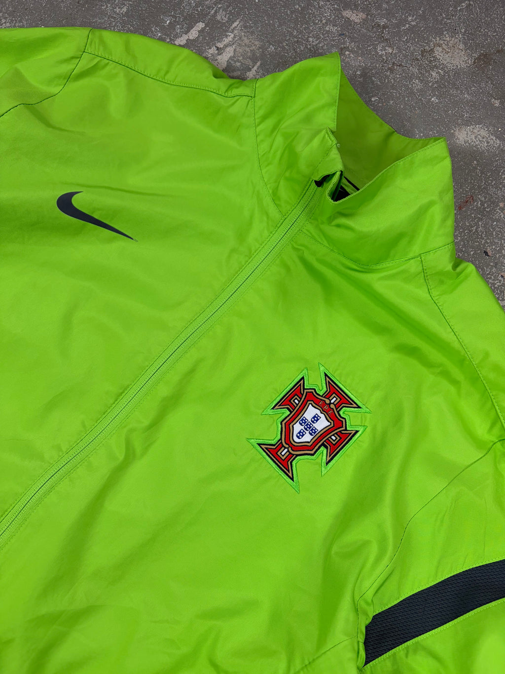 RARE Vintage Nike Portugal 2012 Tracksuit (M)