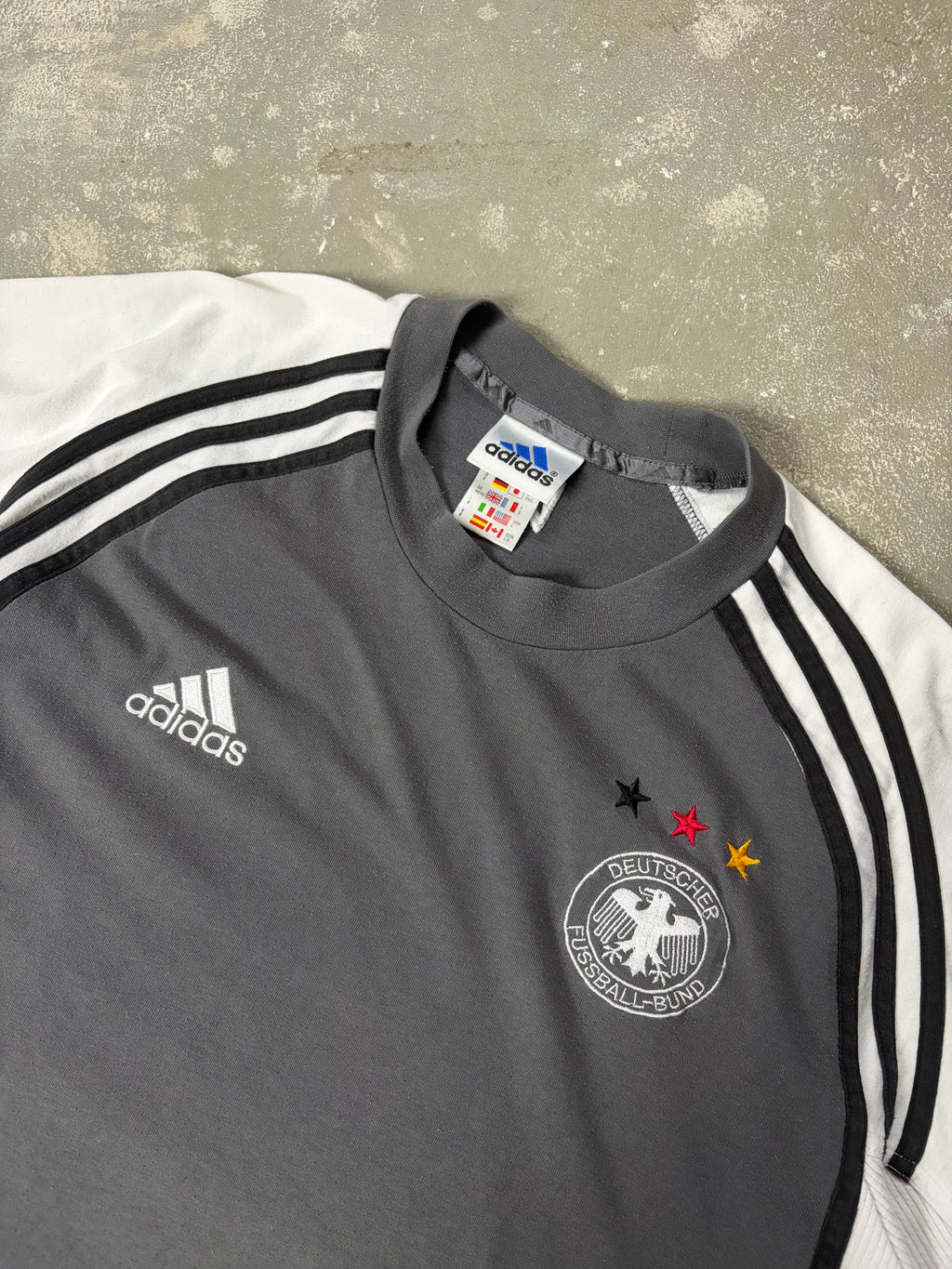 Vintage Adidas 2000s Deutschland T-Shirt (XL)
