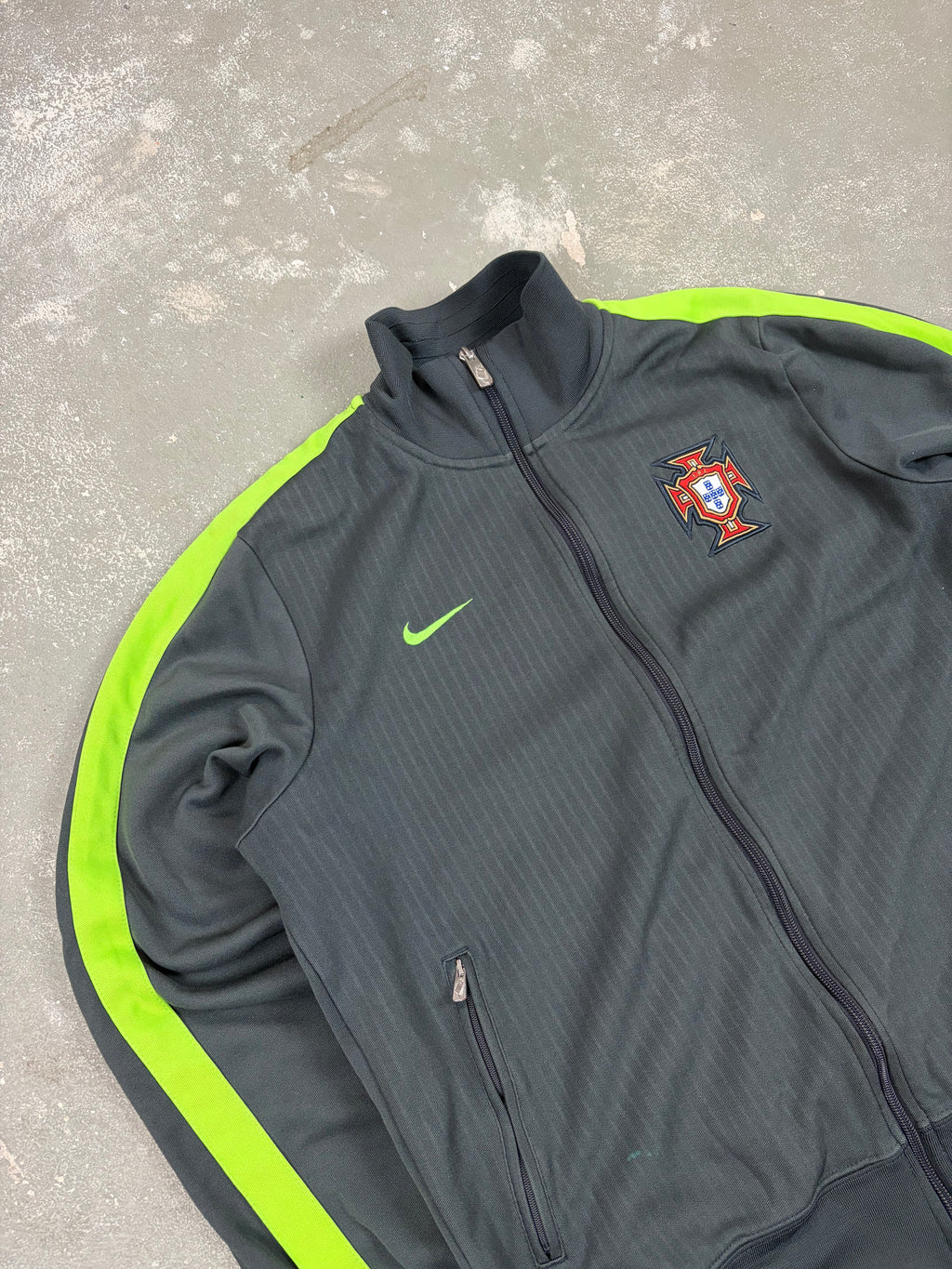 Vintage Portugal 2012 Trackjacket (L)