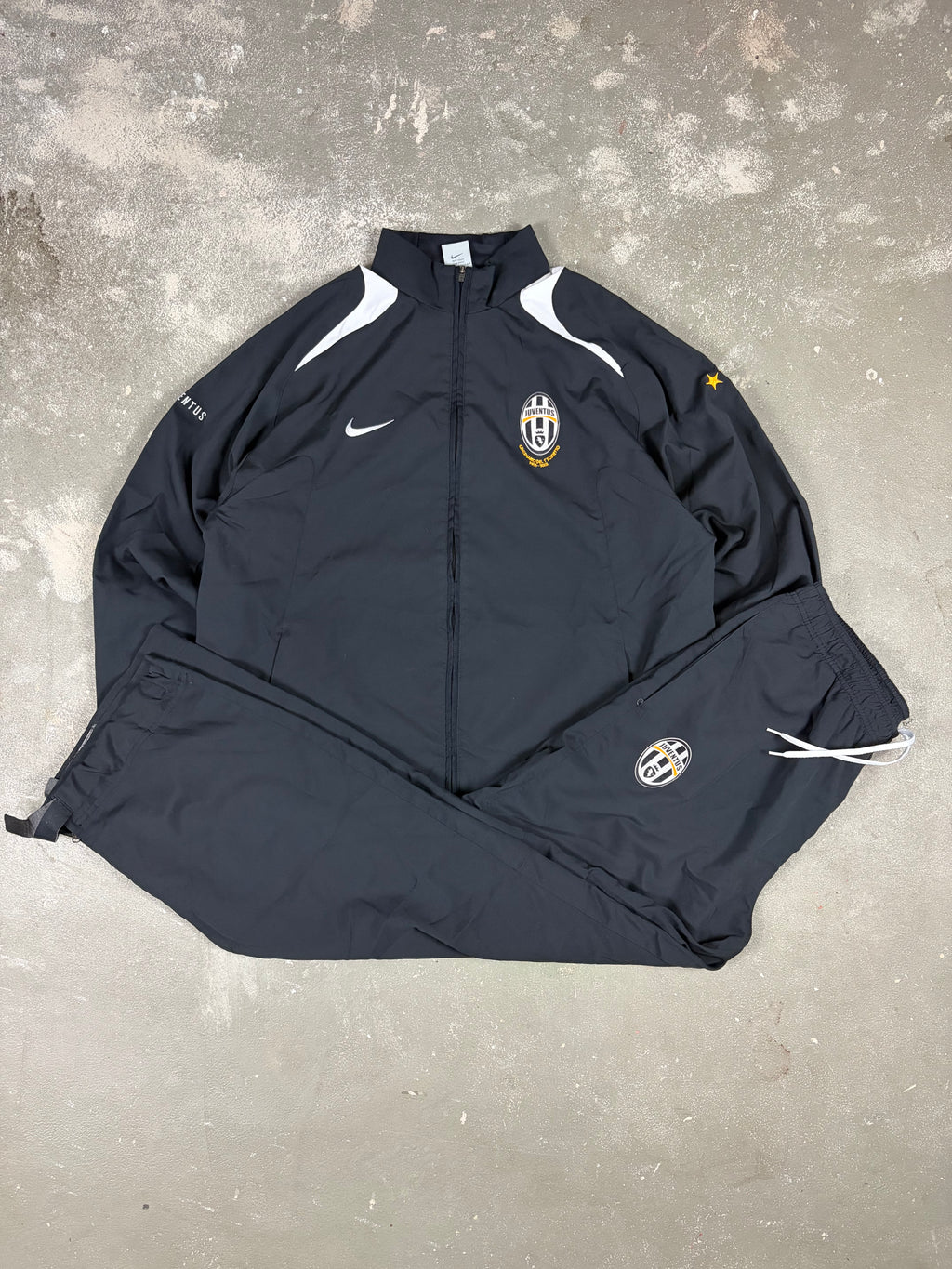 RARE Vintage Nike Juventus Turin 2006 Tracksuit (XL)