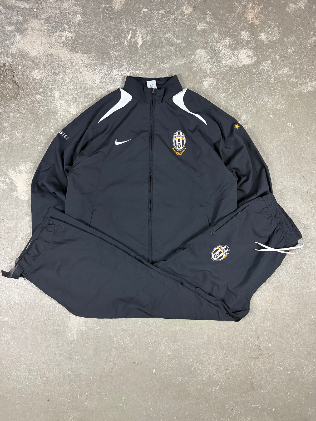 RARE Vintage Nike Juventus Turin 2006 Tracksuit (XL)