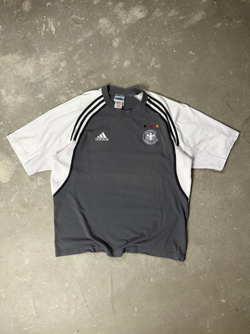 Vintage Adidas 2000s Deutschland T-Shirt (XL)