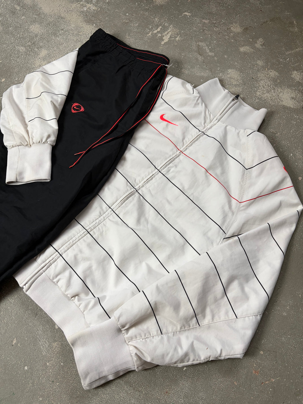 Vintage 2000s Nike Tracksuit (M)