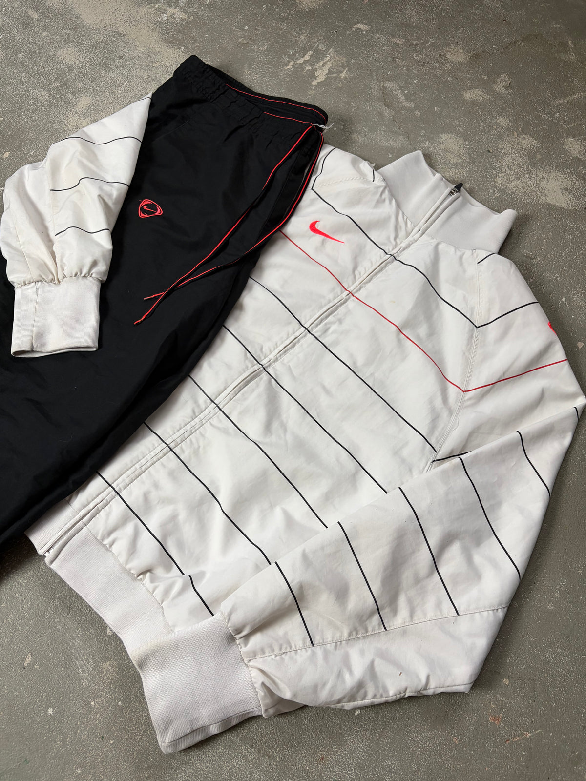 Vintage 2000s Nike Tracksuit (M)