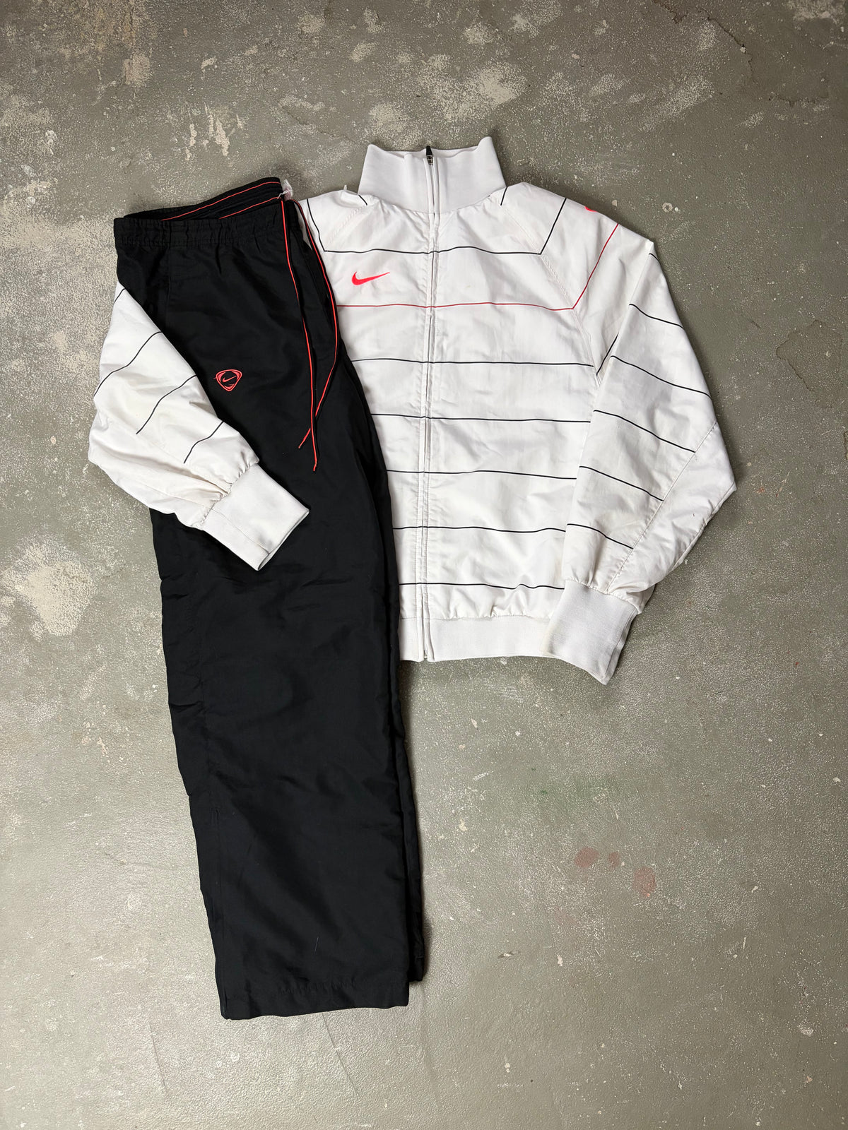 Vintage 2000s Nike Tracksuit (M)